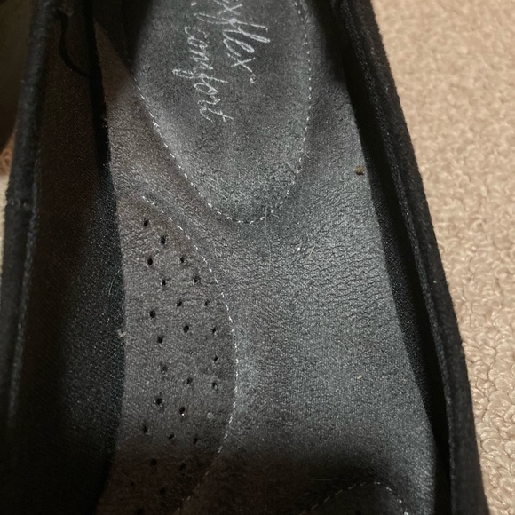 Black suede wedges with buckle detail, size 8, professional - Picture 6 of 11